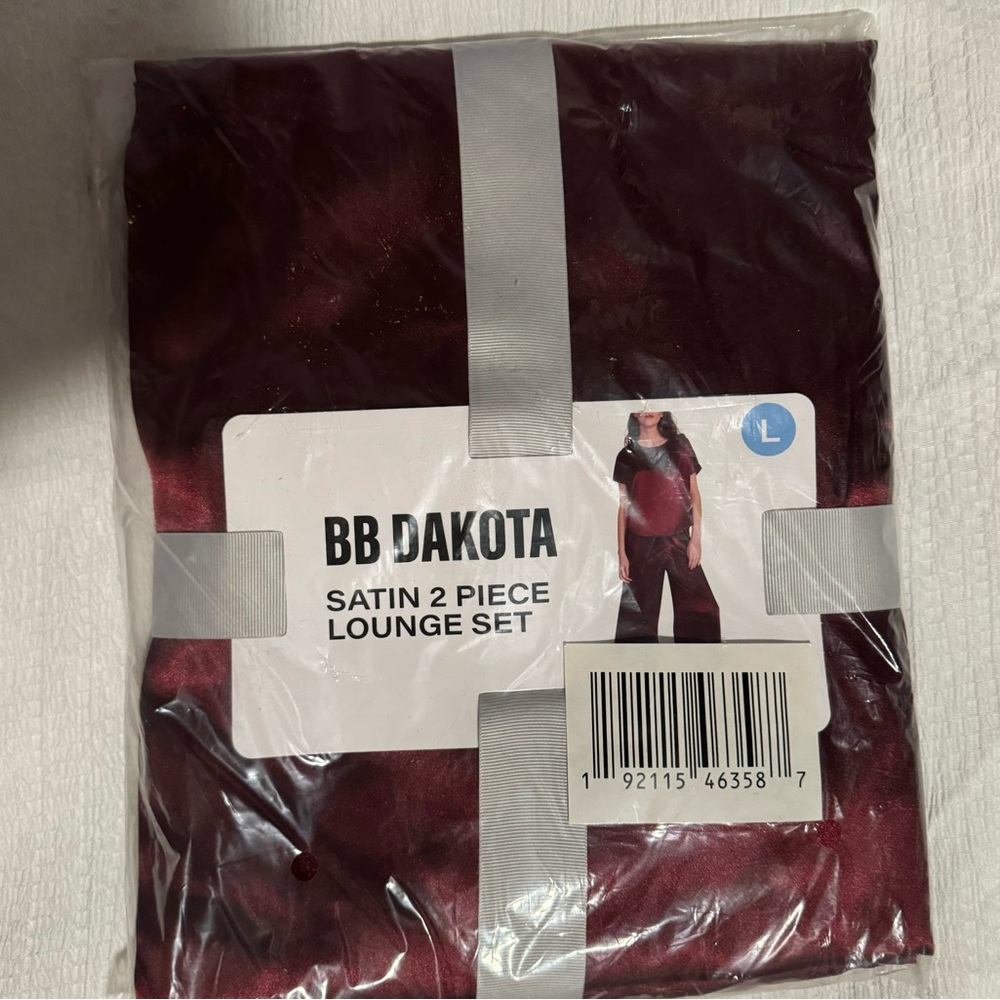 Burgundy 2 piece satin lounge set